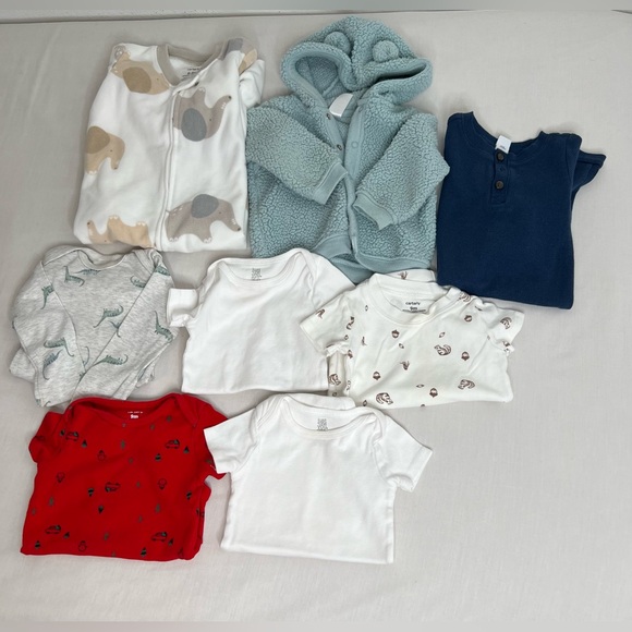 Carter's Baby Clothing Set in White, Red, and Blue Size 9 months - Picture 5 of 6